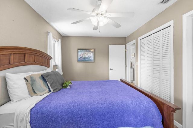 7140 NW 10th Court, Plantation, FL 33313