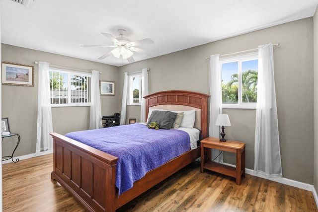 7140 NW 10th Court, Plantation, FL 33313