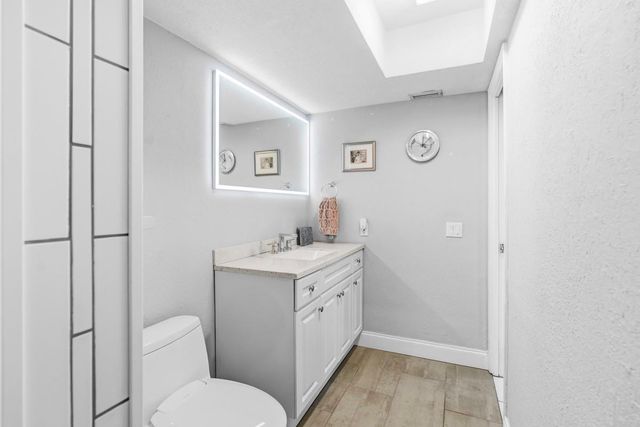 7140 NW 10th Court, Plantation, FL 33313