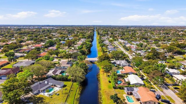 7140 NW 10th Court, Plantation, FL 33313