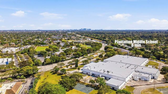 7140 NW 10th Court, Plantation, FL 33313