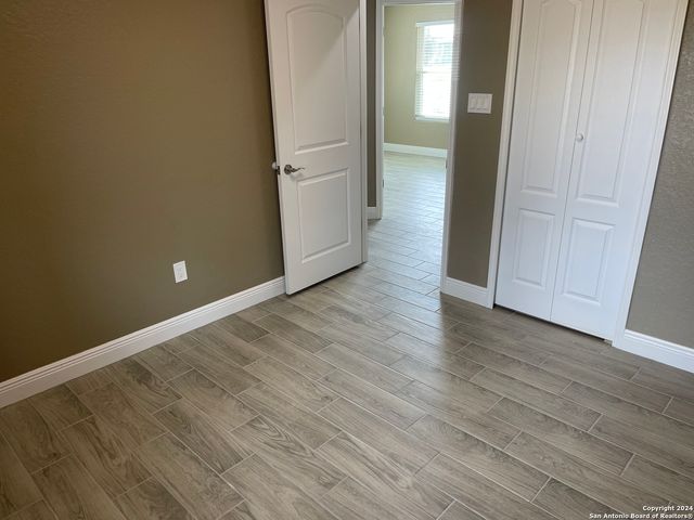 2710 HICKS AVE, San Antonio, TX 78210