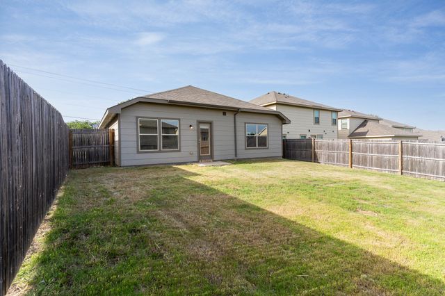 1404 Glen Garden Drive, Fort Worth, TX 76104