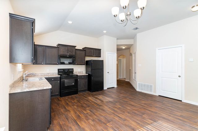 1404 Glen Garden Drive, Fort Worth, TX 76104