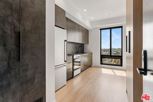 10700 Tabor Street 406, Los Angeles, CA 90034