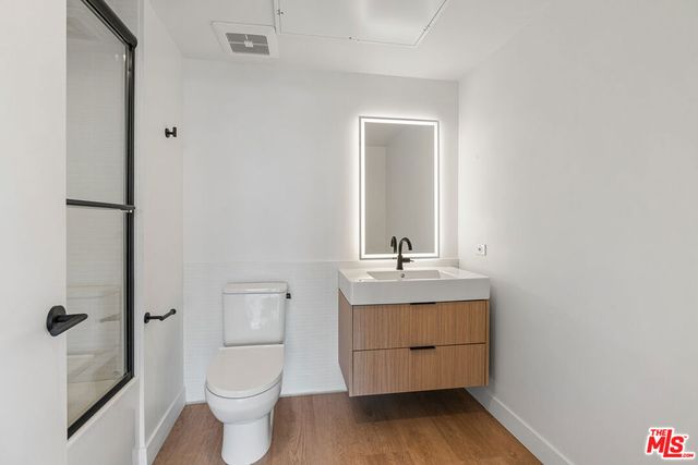 10700 Tabor Street 406, Los Angeles, CA 90034