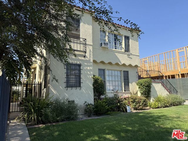 5227 W 20th Street, Los Angeles, CA 90016