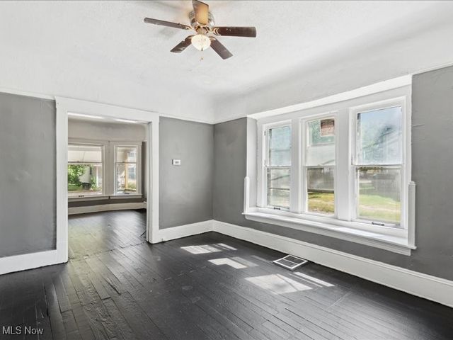 10622 Hathaway Avenue, Cleveland, OH 44108