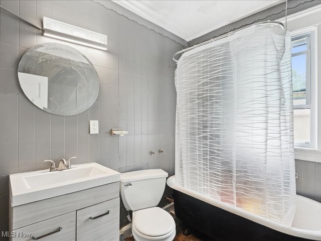 10622 Hathaway Avenue, Cleveland, OH 44108