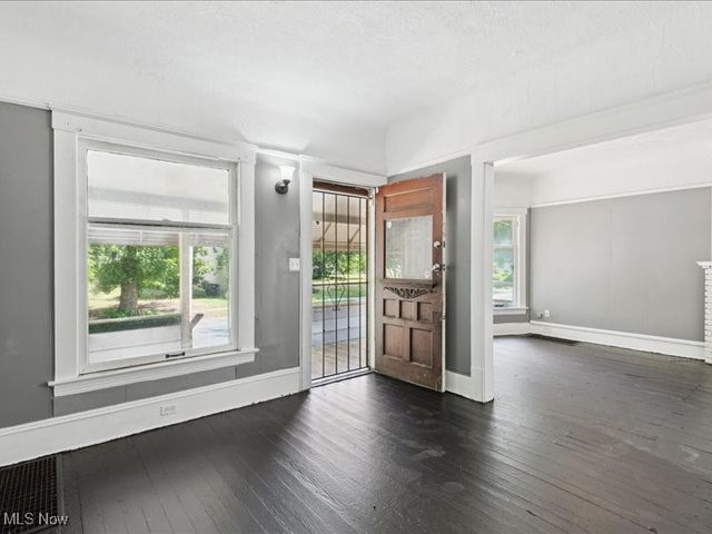 10622 Hathaway Avenue, Cleveland, OH 44108