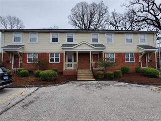 9037 Wrenwood Lane, St Louis, MO 63144