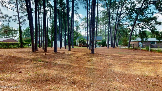 125 Forest Place, Aberdeen, NC 28315