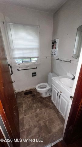 215 Carmel Avenue, Jackson, MS 39204
