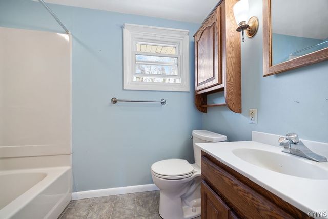 214 Palmer Drive, Manlius, NY 13066