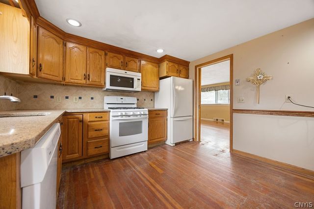 214 Palmer Drive, Manlius, NY 13066