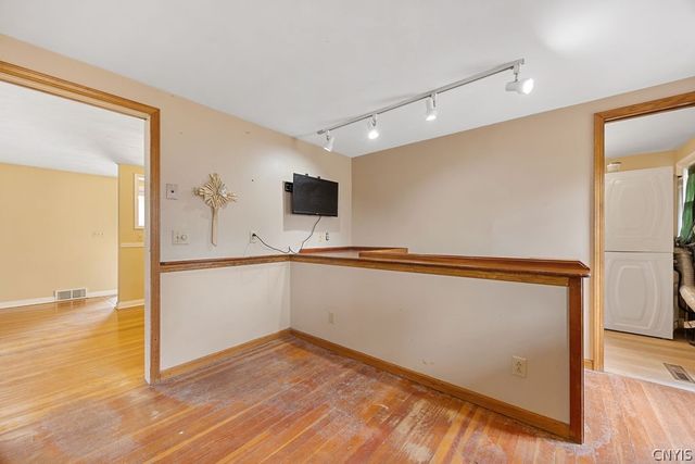 214 Palmer Drive, Manlius, NY 13066