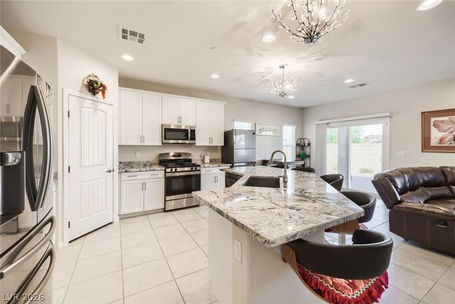 72 Summer Rhapsody Avenue, Henderson, NV 89015