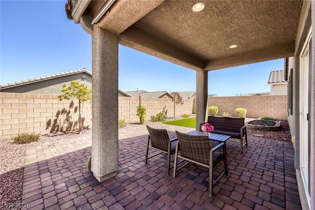 72 Summer Rhapsody Avenue, Henderson, NV 89015