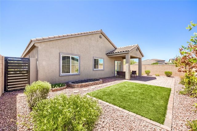 72 Summer Rhapsody Avenue, Henderson, NV 89015
