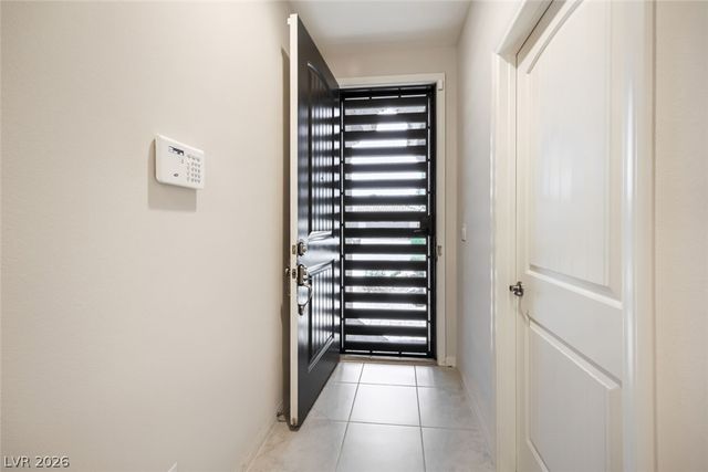 72 Summer Rhapsody Avenue, Henderson, NV 89015