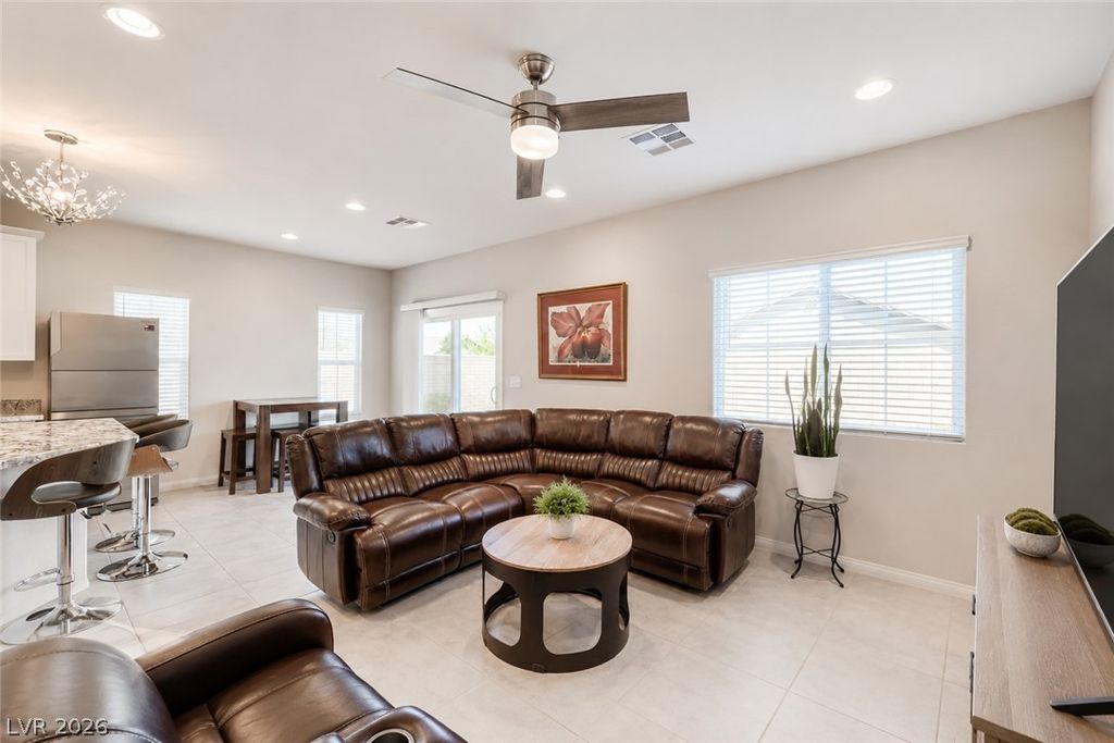 72 Summer Rhapsody Avenue, Henderson, NV 89015 — photo 5