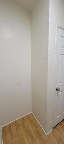 98 N Paseo Laredo N, Cathedral City, CA 92234