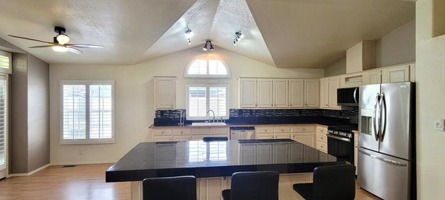 98 N Paseo Laredo N, Cathedral City, CA 92234