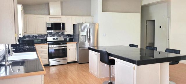 98 N Paseo Laredo N, Cathedral City, CA 92234