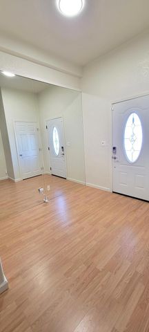 98 N Paseo Laredo N, Cathedral City, CA 92234