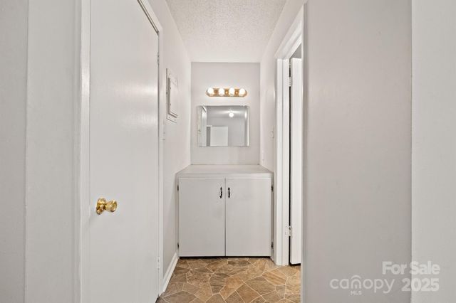 801 N Grove Street, Lincolnton, NC 28092