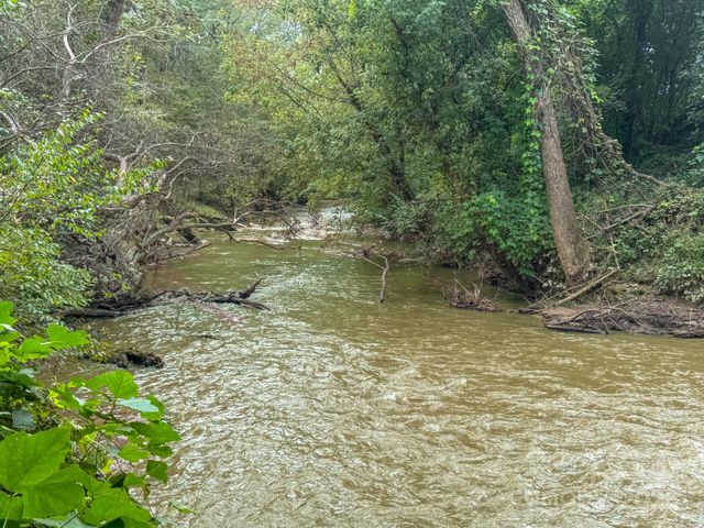 801 N Grove Street, Lincolnton, NC 28092