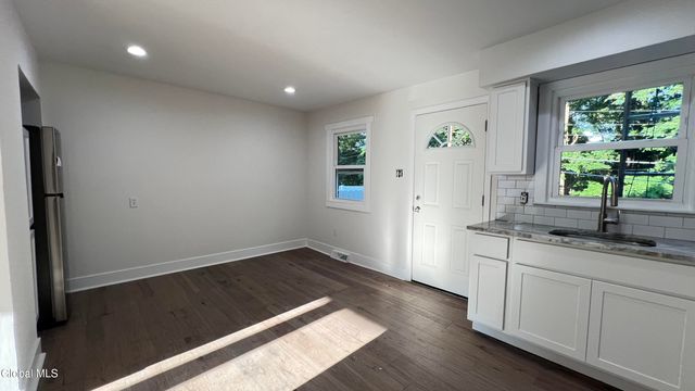 140 Mount Hope Drive, Albany, NY 12202