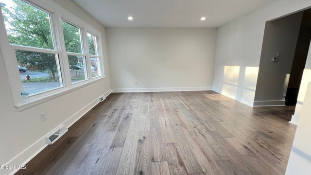 140 Mount Hope Drive, Albany, NY 12202