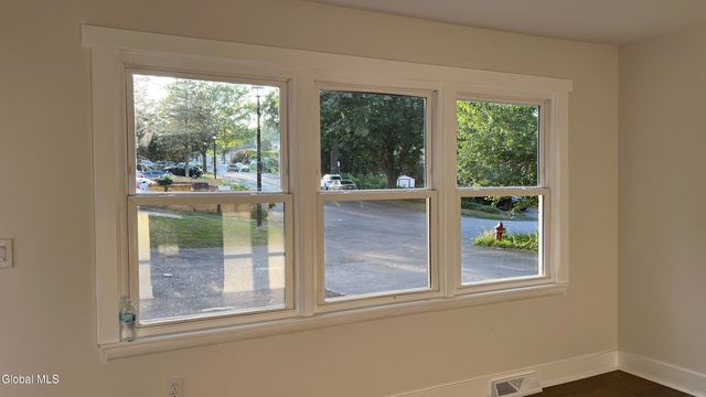 140 Mount Hope Drive, Albany, NY 12202