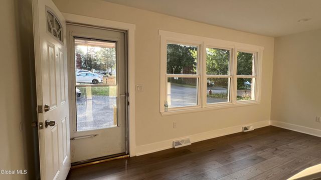 140 Mount Hope Drive, Albany, NY 12202