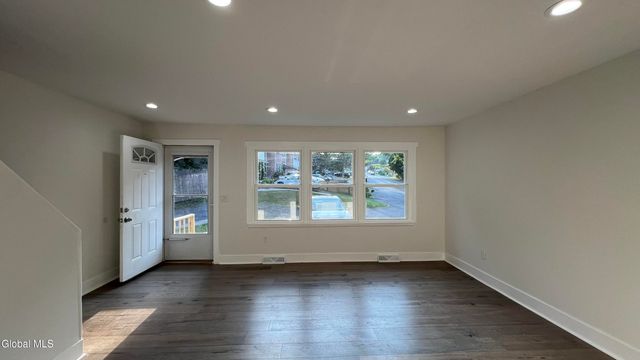 140 Mount Hope Drive, Albany, NY 12202