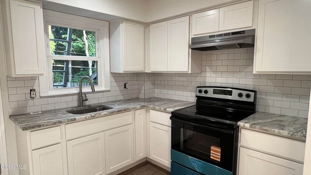 140 Mount Hope Drive, Albany, NY 12202