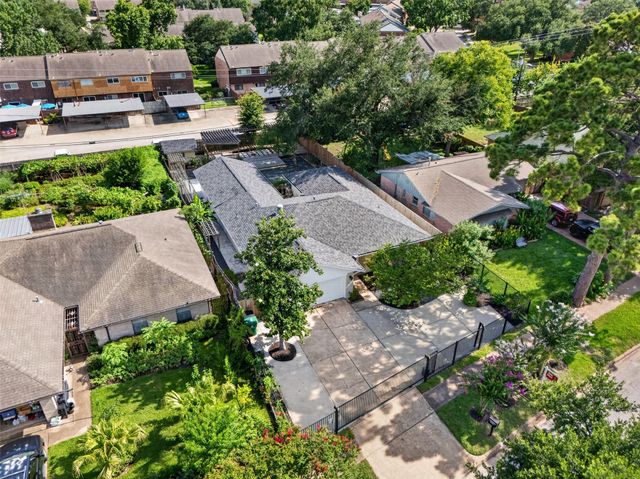 10335 Emnora Lane, Houston, TX 77043