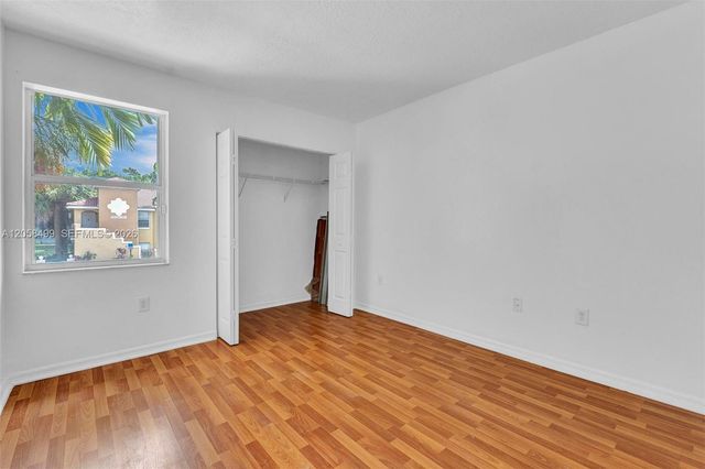 7851 NW 6th St 205B, Pembroke Pines, FL 33024