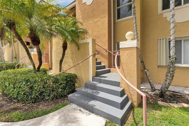 7851 NW 6th St 205B, Pembroke Pines, FL 33024