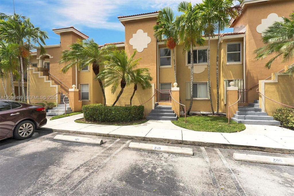 7851 NW 6th St 205B, Pembroke Pines, FL 33024