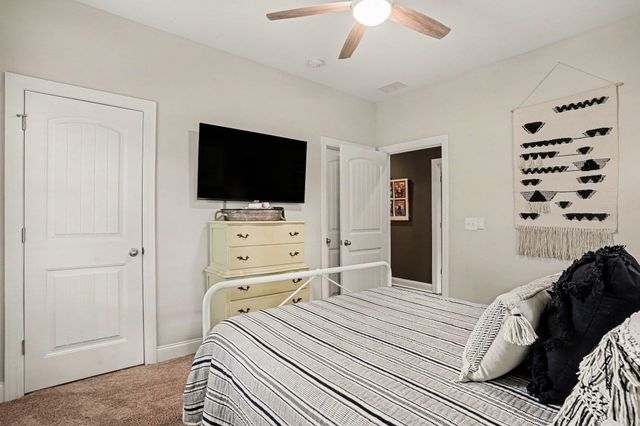 6 Turnbridge Ct., Murrells Inlet, SC 29576