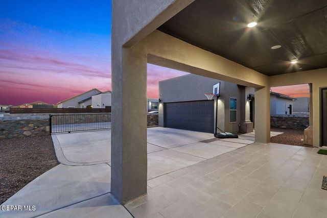 2621 MARIA CASAS Street, El Paso, TX 79938