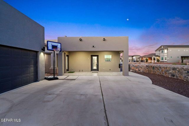 2621 MARIA CASAS Street, El Paso, TX 79938