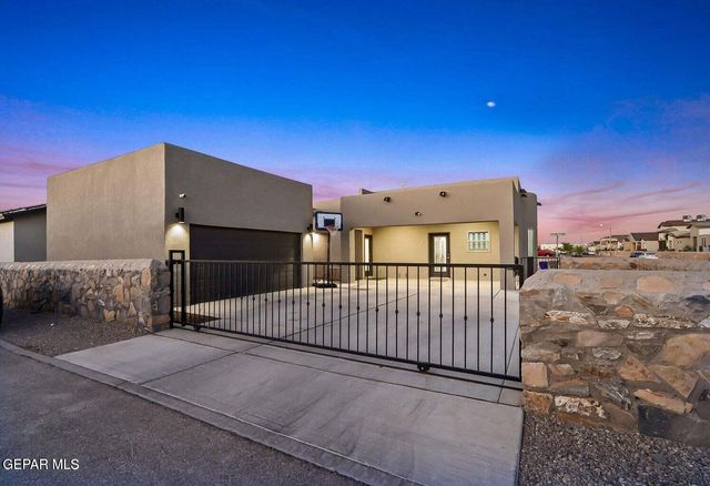 2621 MARIA CASAS Street, El Paso, TX 79938