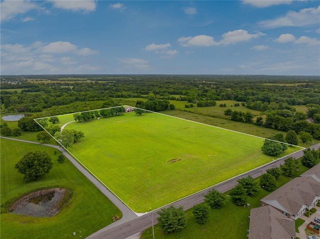 24400 E Orient Cemetery Road, Harrisonville, MO 64701