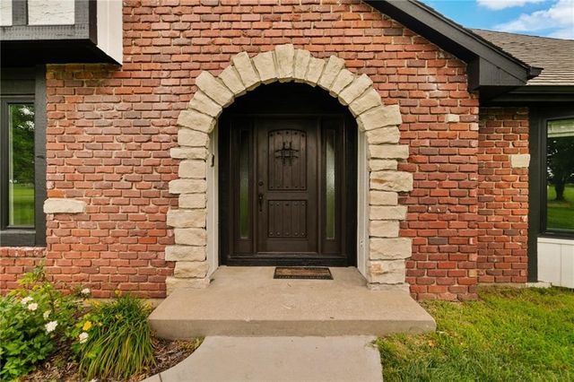 24400 E Orient Cemetery Road, Harrisonville, MO 64701