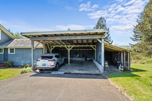 1824 Gerber Street, Raymond, WA 98577