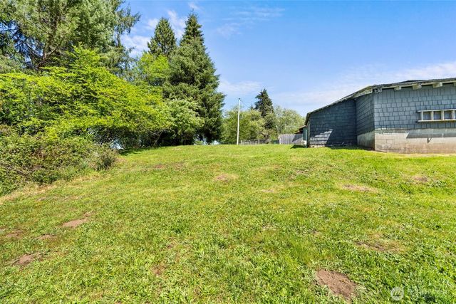 1824 Gerber Street, Raymond, WA 98577