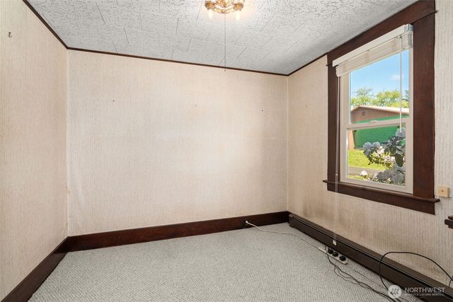 1824 Gerber Street, Raymond, WA 98577